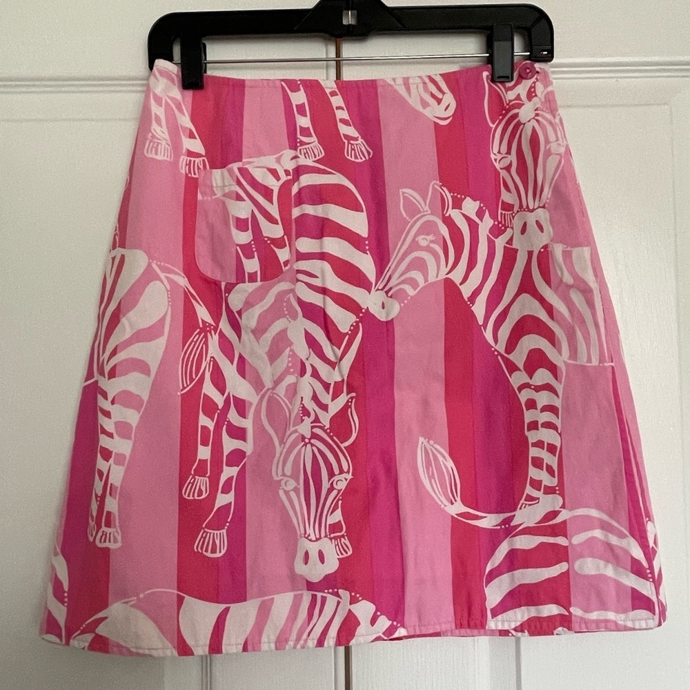 Lilly Pulitzer Reversible Wrap Skirt in Dragonfly and Zebra Prints - Picture 3 of 13